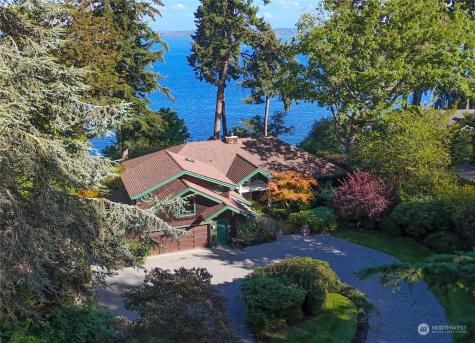 12410 Sunrise Drive NE Bainbridge Island WA 98110