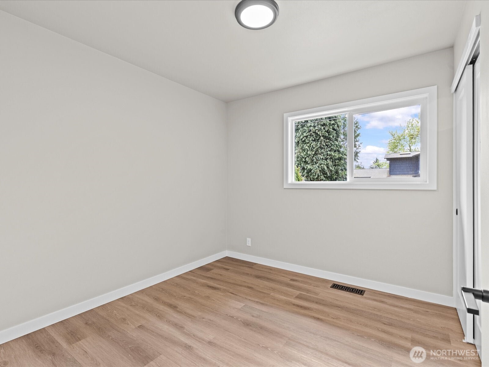 418 S 190th Street Burien WA 98148