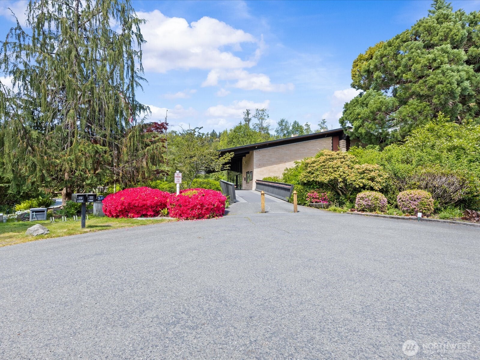 418 S 190th Street Burien WA 98148