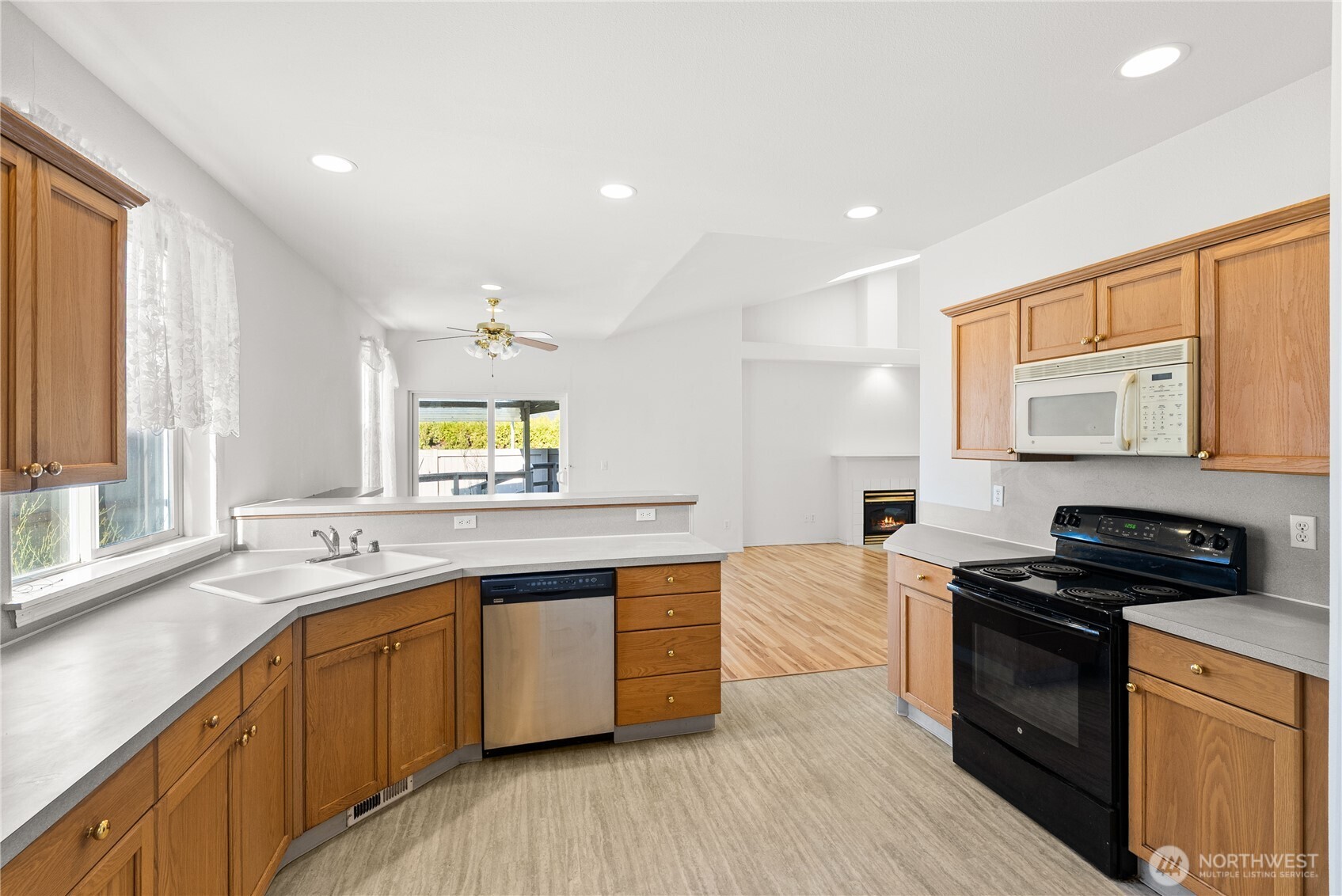 905 Landing Way Centralia WA 98531