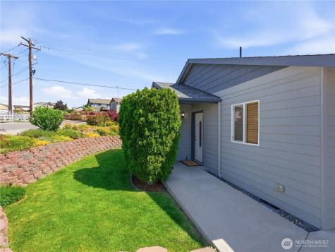 573 S James Avenue East Wenatchee WA 98802
