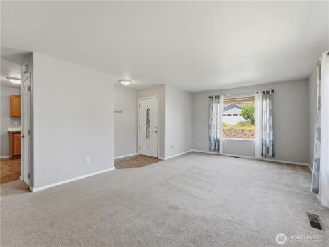 573 S James Avenue East Wenatchee WA 98802