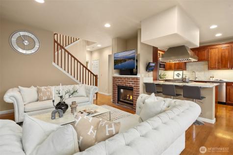 4020 Lake Washington Boulevard SE Bellevue WA 98006