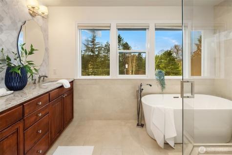 4020 Lake Washington Boulevard SE Bellevue WA 98006