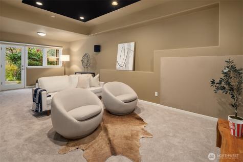 4020 Lake Washington Boulevard SE Bellevue WA 98006