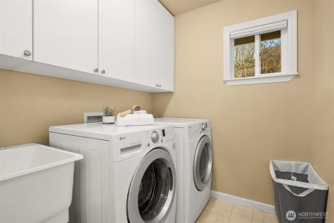 4020 Lake Washington Boulevard SE Bellevue WA 98006