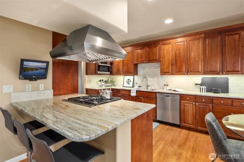 4020 Lake Washington Boulevard SE Bellevue WA 98006