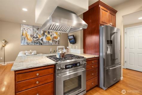 4020 Lake Washington Boulevard SE Bellevue WA 98006