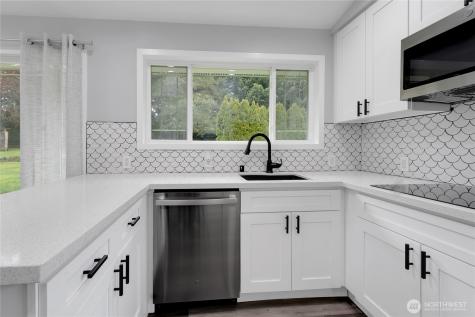 10524 43rd Street Ct E Edgewood WA 98372