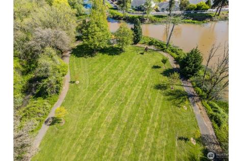 2021 Branch Creek Drive Longview WA 98632