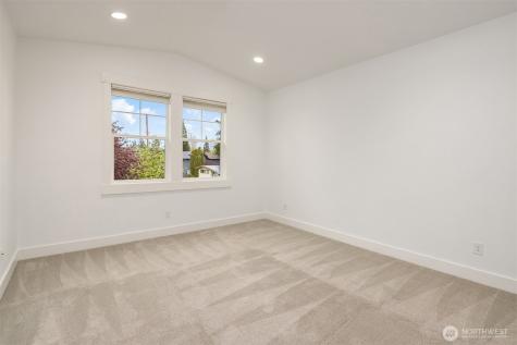 2005 105th Avenue NE Bellevue WA 98004