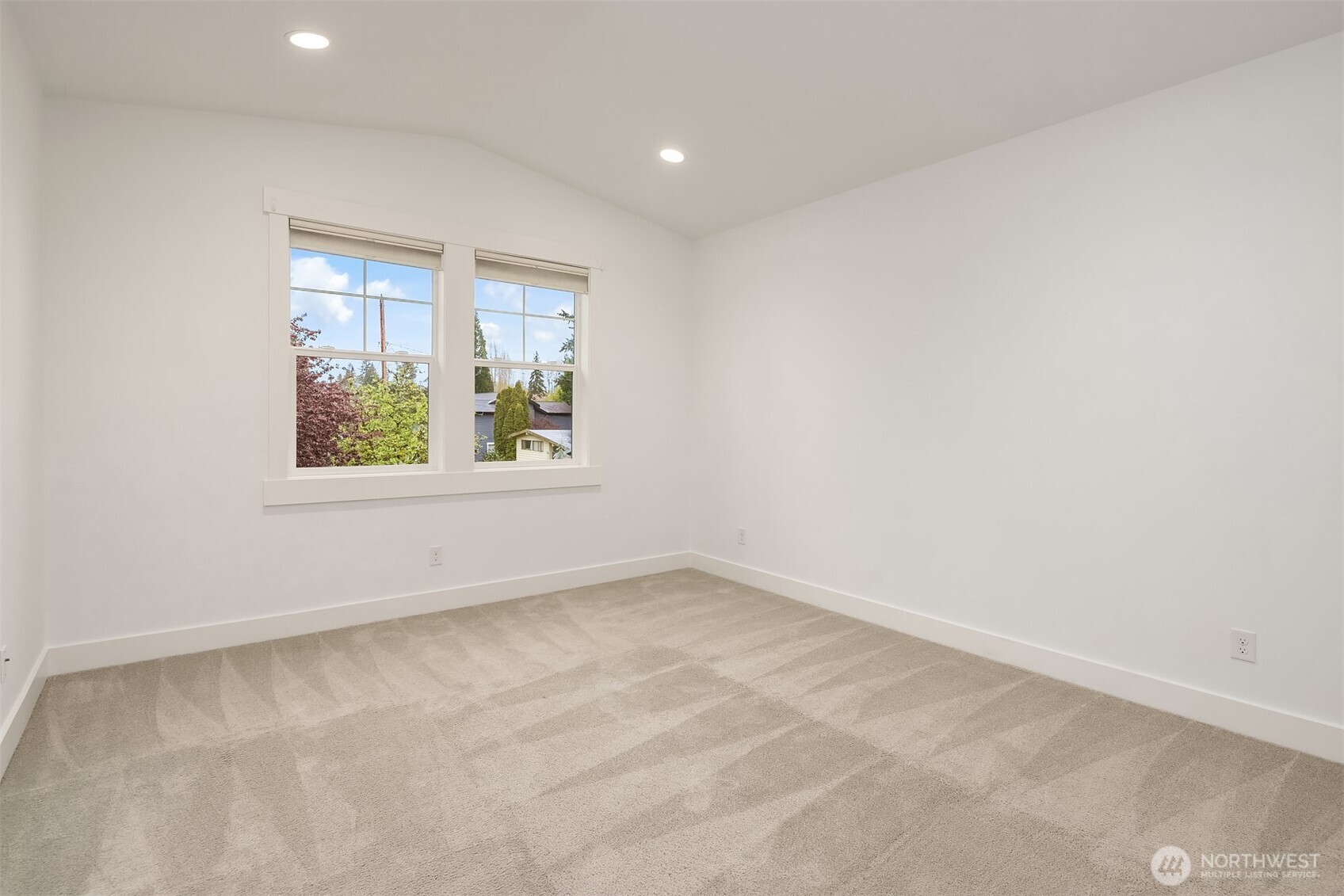 2005 105th Avenue NE Bellevue WA 98004