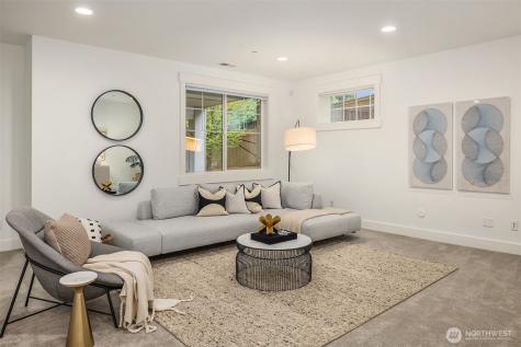 2005 105th Avenue NE Bellevue WA 98004