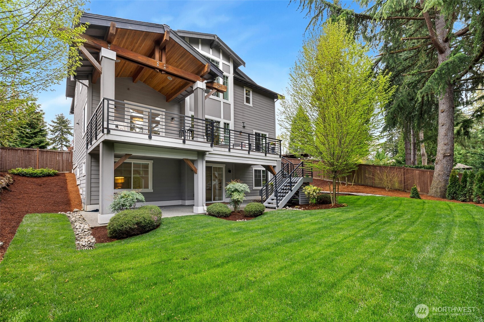 2005 105th Avenue NE Bellevue WA 98004