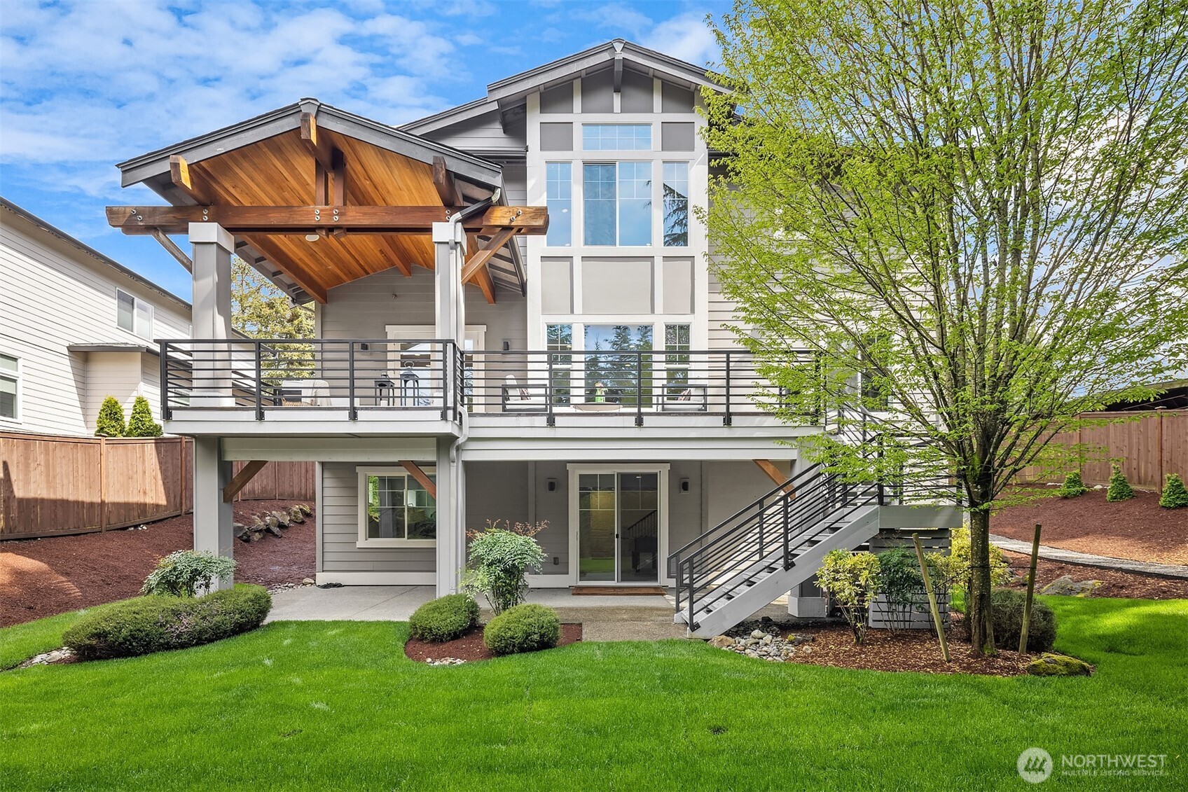2005 105th Avenue NE Bellevue WA 98004