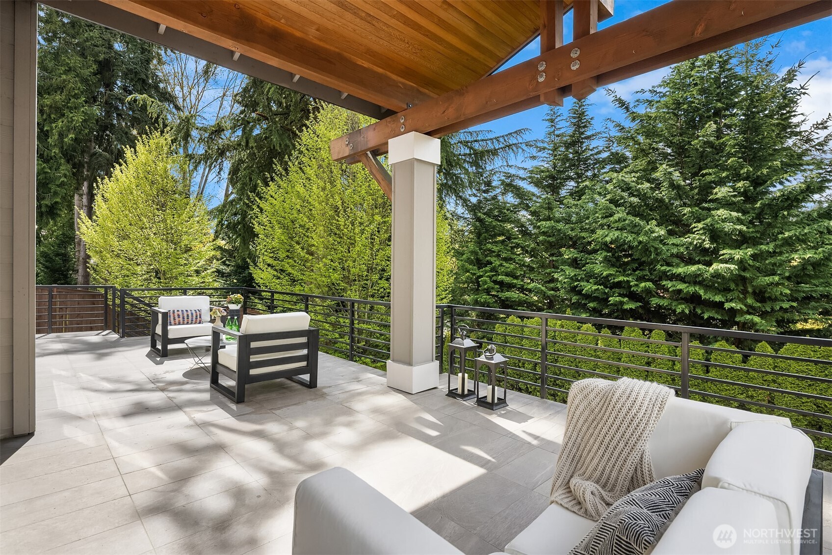 2005 105th Avenue NE Bellevue WA 98004