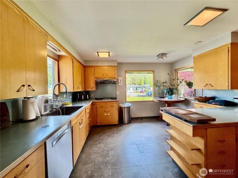12648 Markwood Road Burlington WA 98233