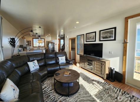289 Marine View Drive SE Ocean Shores WA 98569