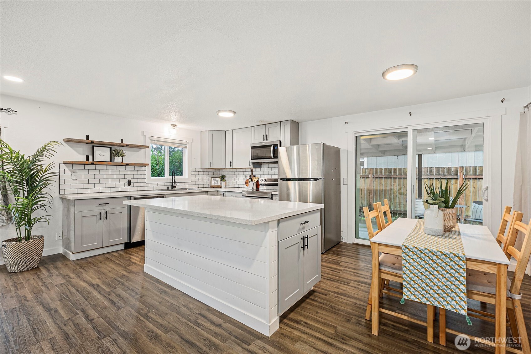 9011 Washington Boulevard SW Lakewood WA 98498
