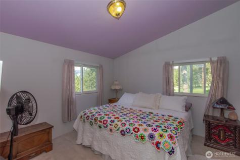 6731 River Way Fruitland WA 99129
