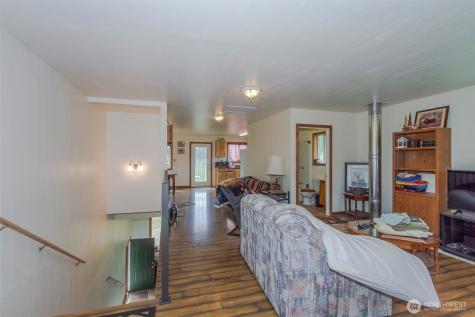 6731 River Way Fruitland WA 99129