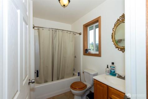 6731 River Way Fruitland WA 99129