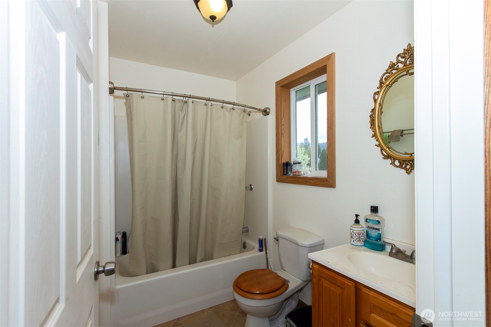 6731 River Way Fruitland WA 99129