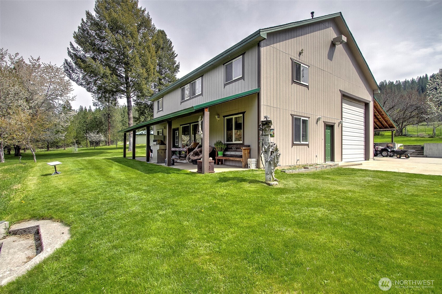6731 River Way Fruitland WA 99129
