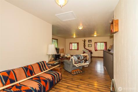 6731 River Way Fruitland WA 99129