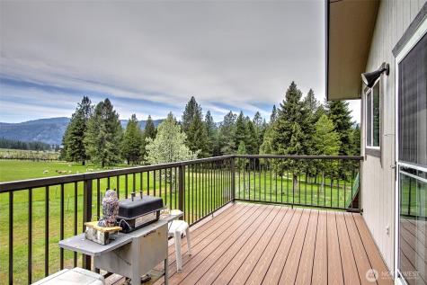 6731 River Way Fruitland WA 99129