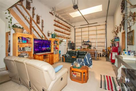 6731 River Way Fruitland WA 99129