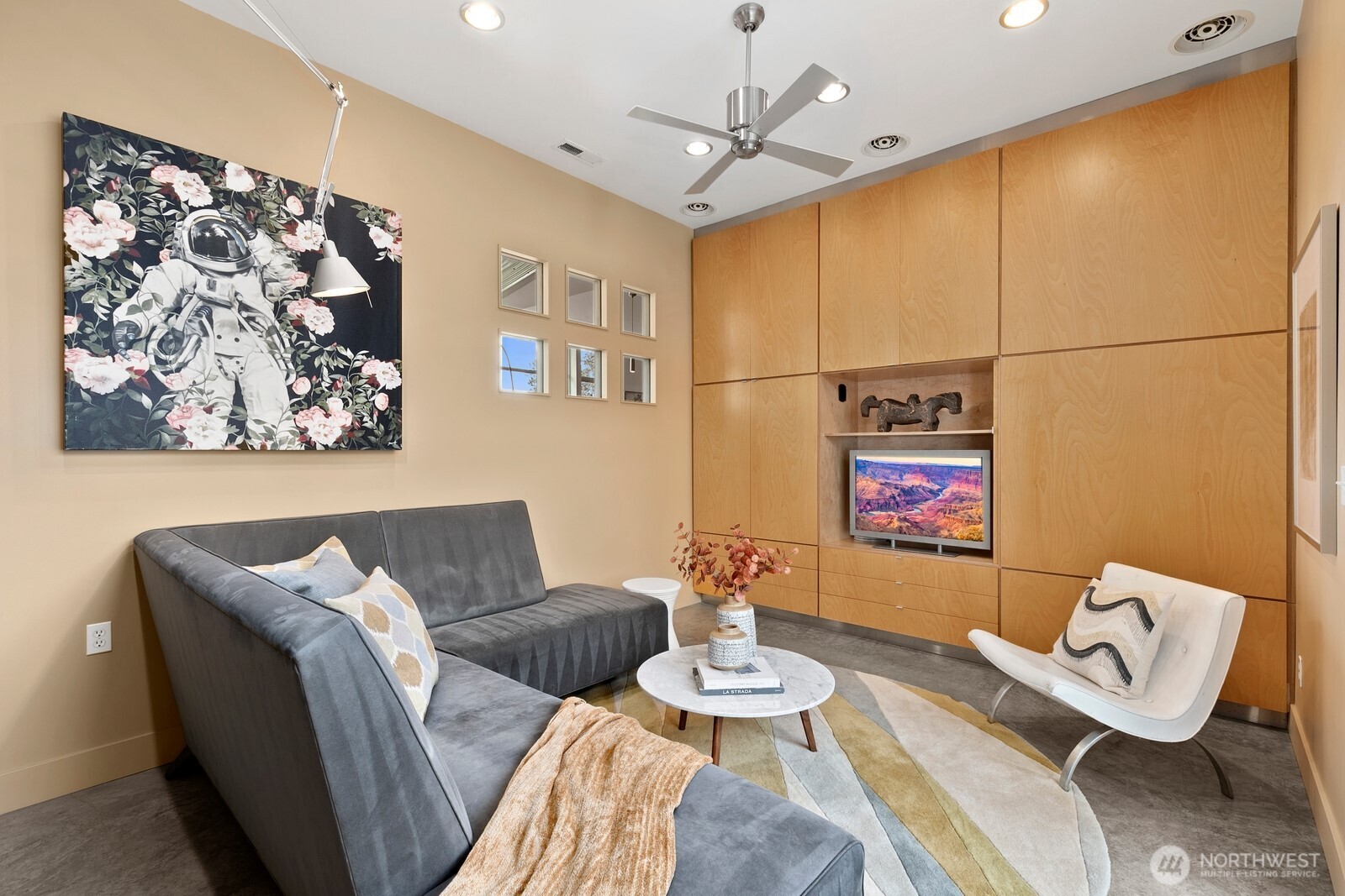 1549 Magnolia Way W Seattle WA 98199