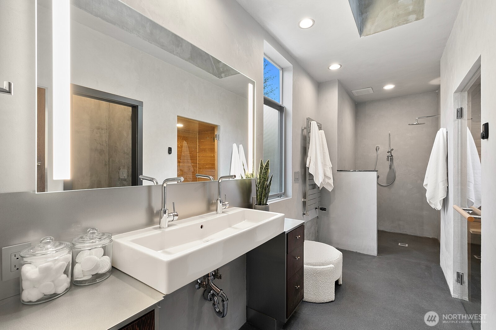 1549 Magnolia Way W Seattle WA 98199