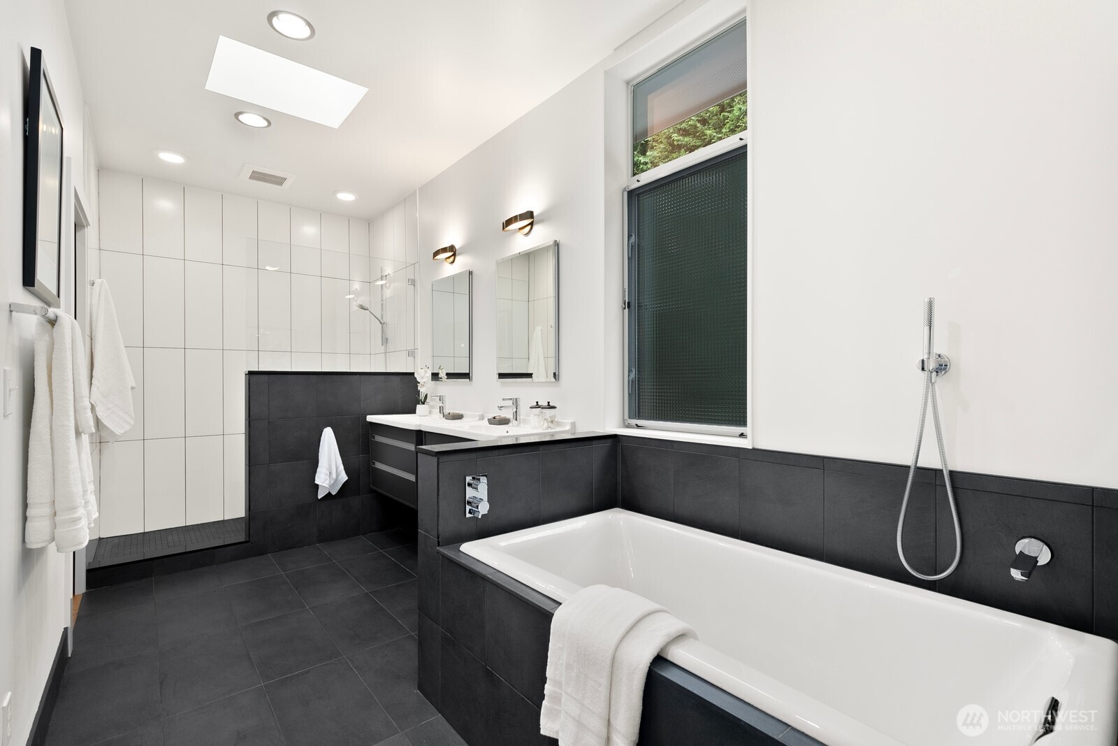 1549 Magnolia Way W Seattle WA 98199