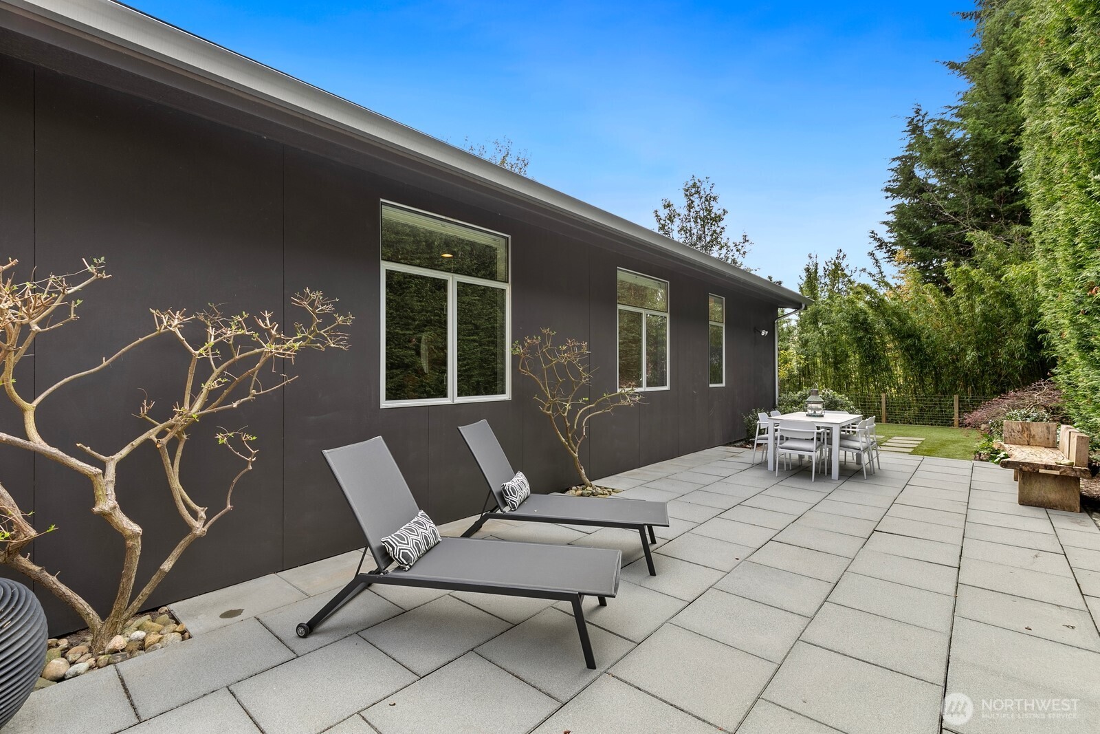1549 Magnolia Way W Seattle WA 98199