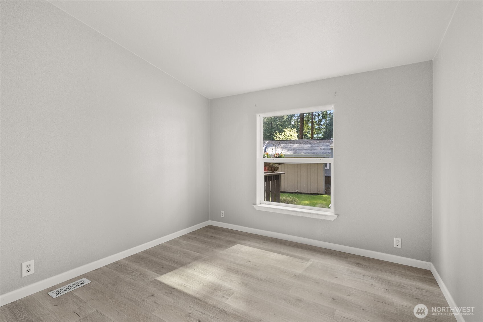 17340 Sargent Rd SW Rochester WA 98579
