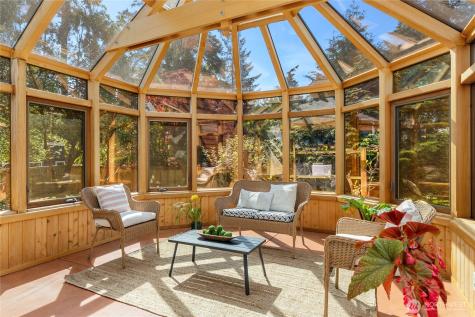 932 NW Nakata Avenue Bainbridge Island WA 98110