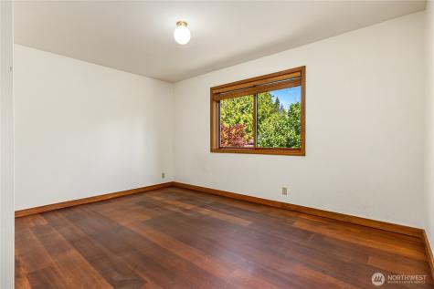 932 NW Nakata Avenue Bainbridge Island WA 98110