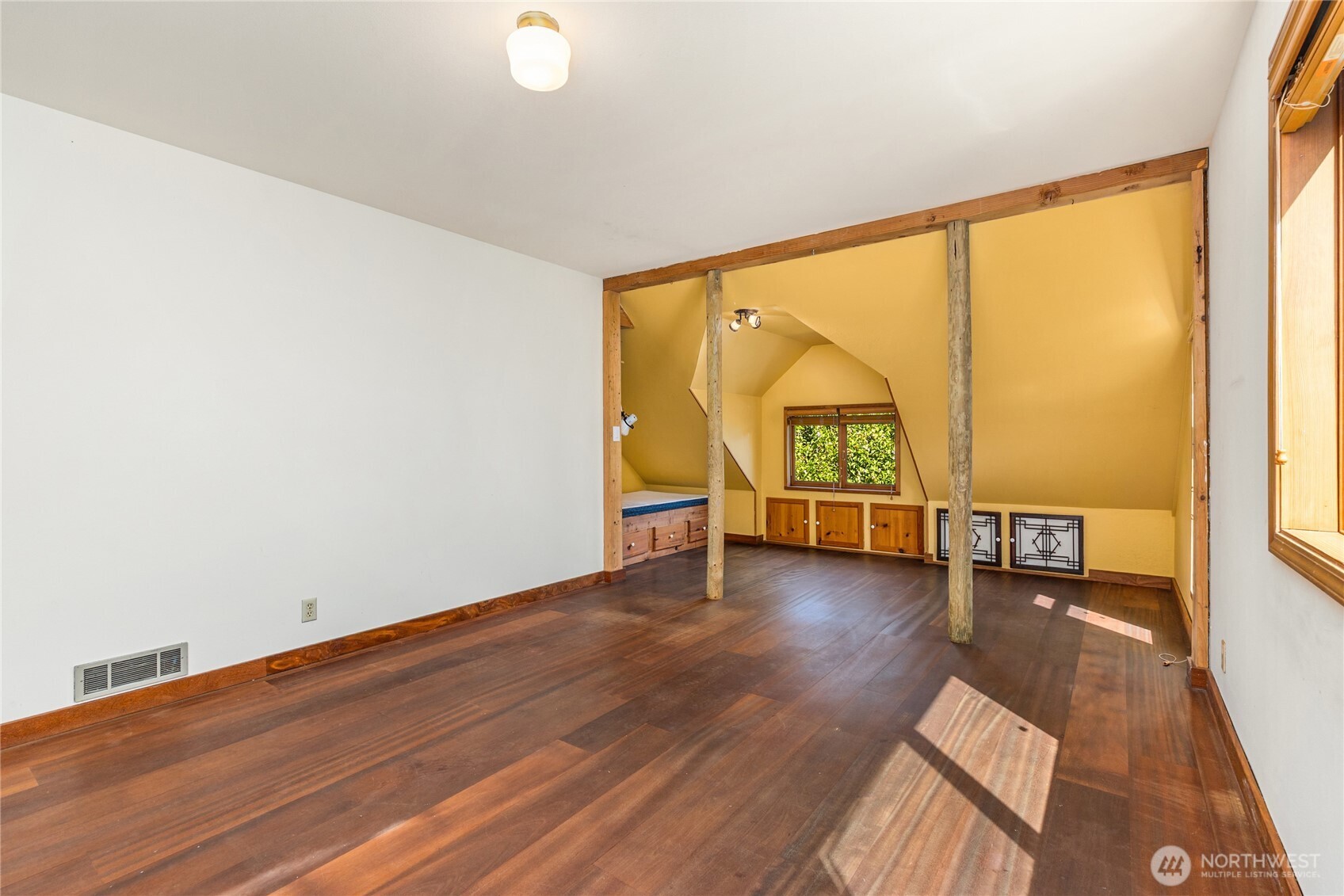 932 NW Nakata Avenue Bainbridge Island WA 98110