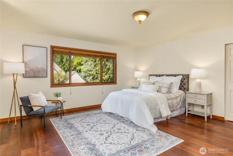 932 NW Nakata Avenue Bainbridge Island WA 98110
