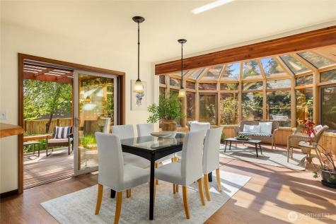 932 NW Nakata Avenue Bainbridge Island WA 98110