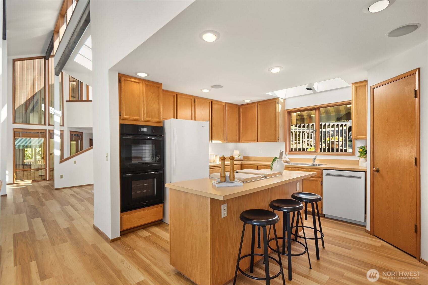 8438 N Mercer Way Mercer Island WA 98040