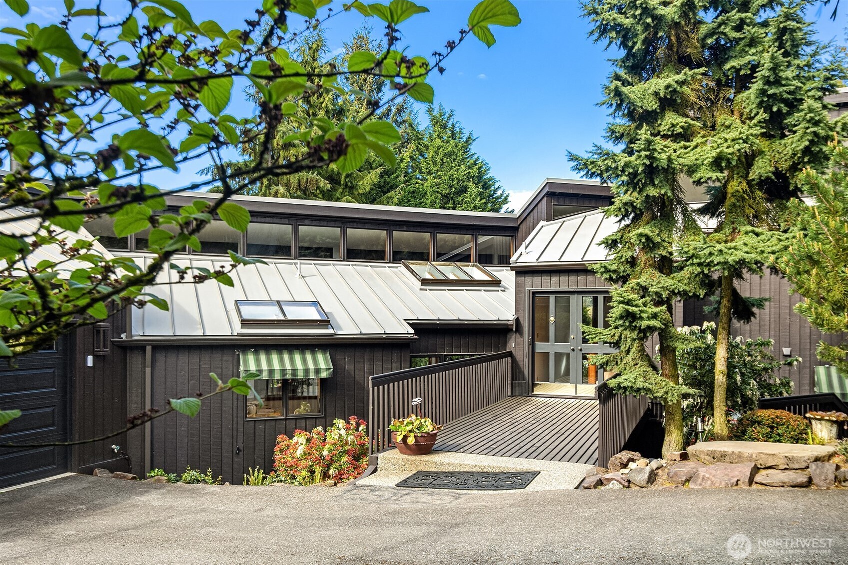 8438 N Mercer Way Mercer Island WA 98040