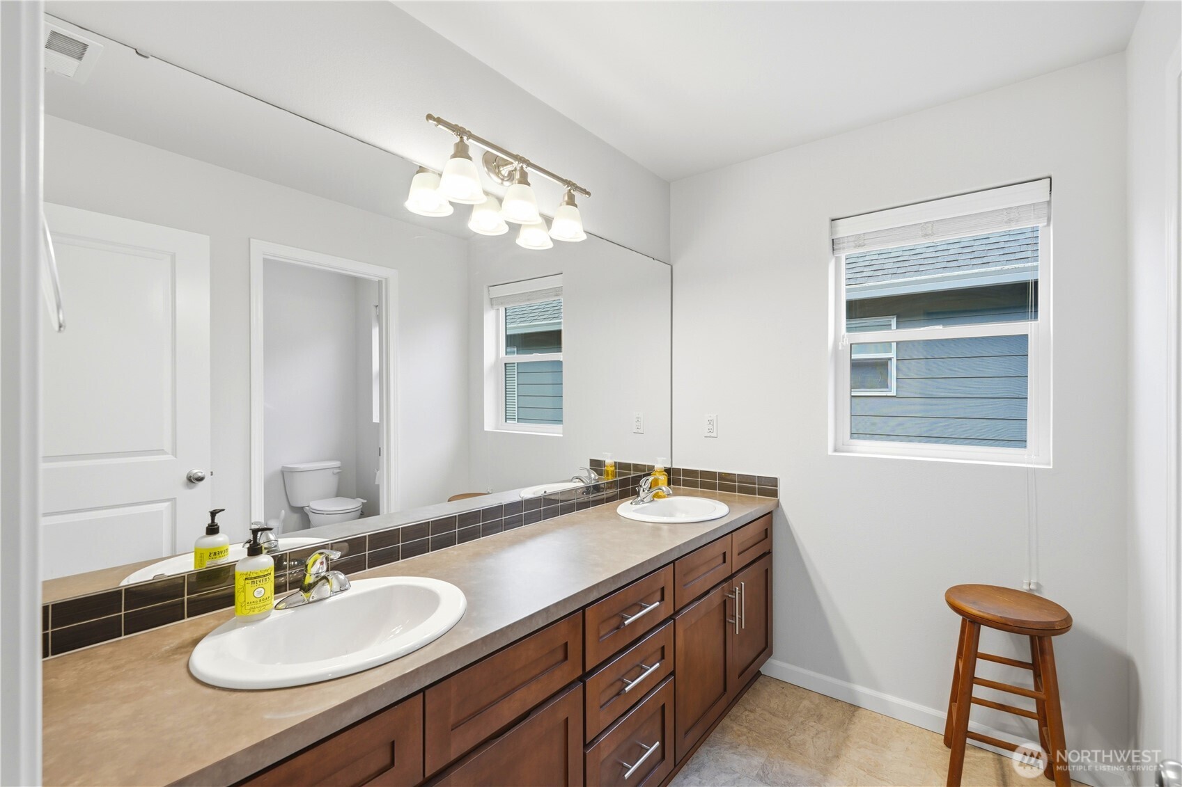 4325 30th Drive SE Everett WA 98203