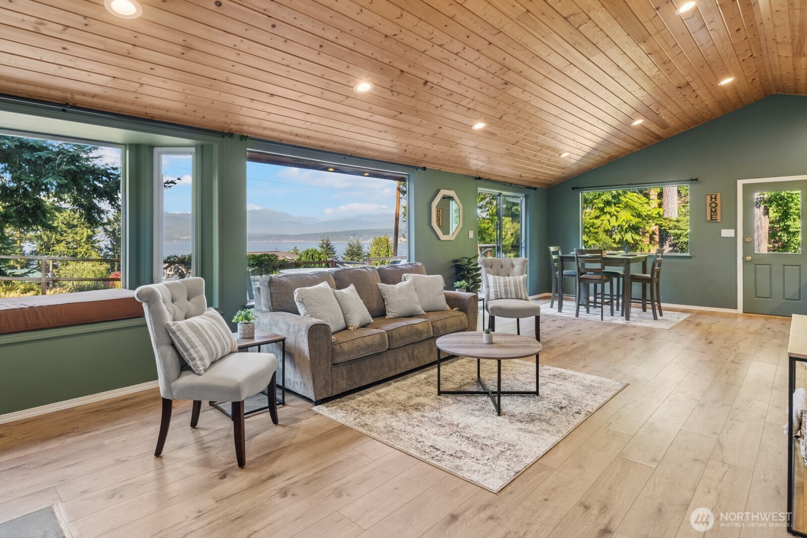 71 Quinault Lp Port Townsend WA 98368