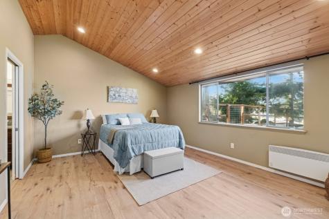 71 Quinault Lp Port Townsend WA 98368
