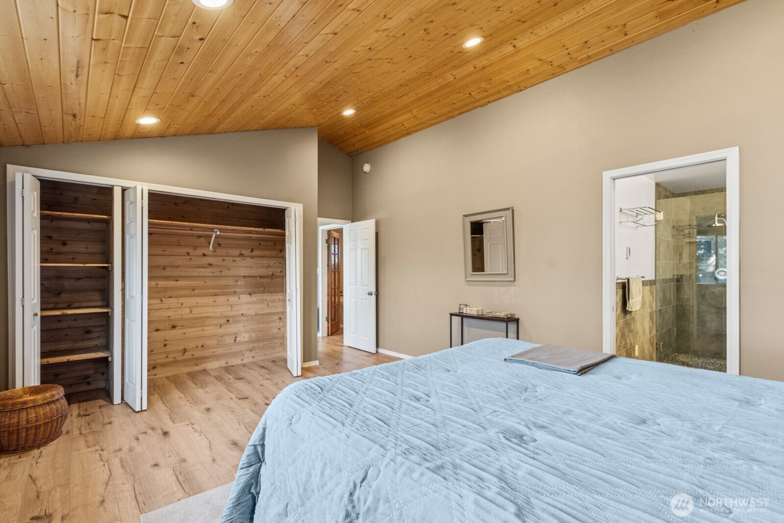 71 Quinault Lp Port Townsend WA 98368