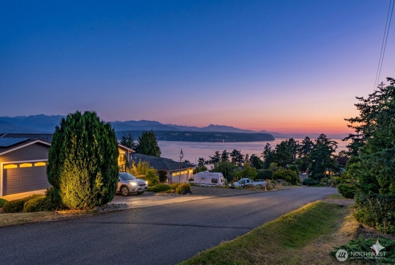 71 Quinault Lp Port Townsend WA 98368