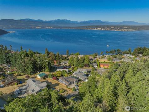 71 Quinault Lp Port Townsend WA 98368