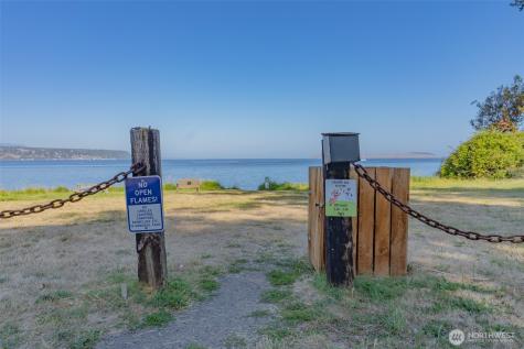 71 Quinault Lp Port Townsend WA 98368